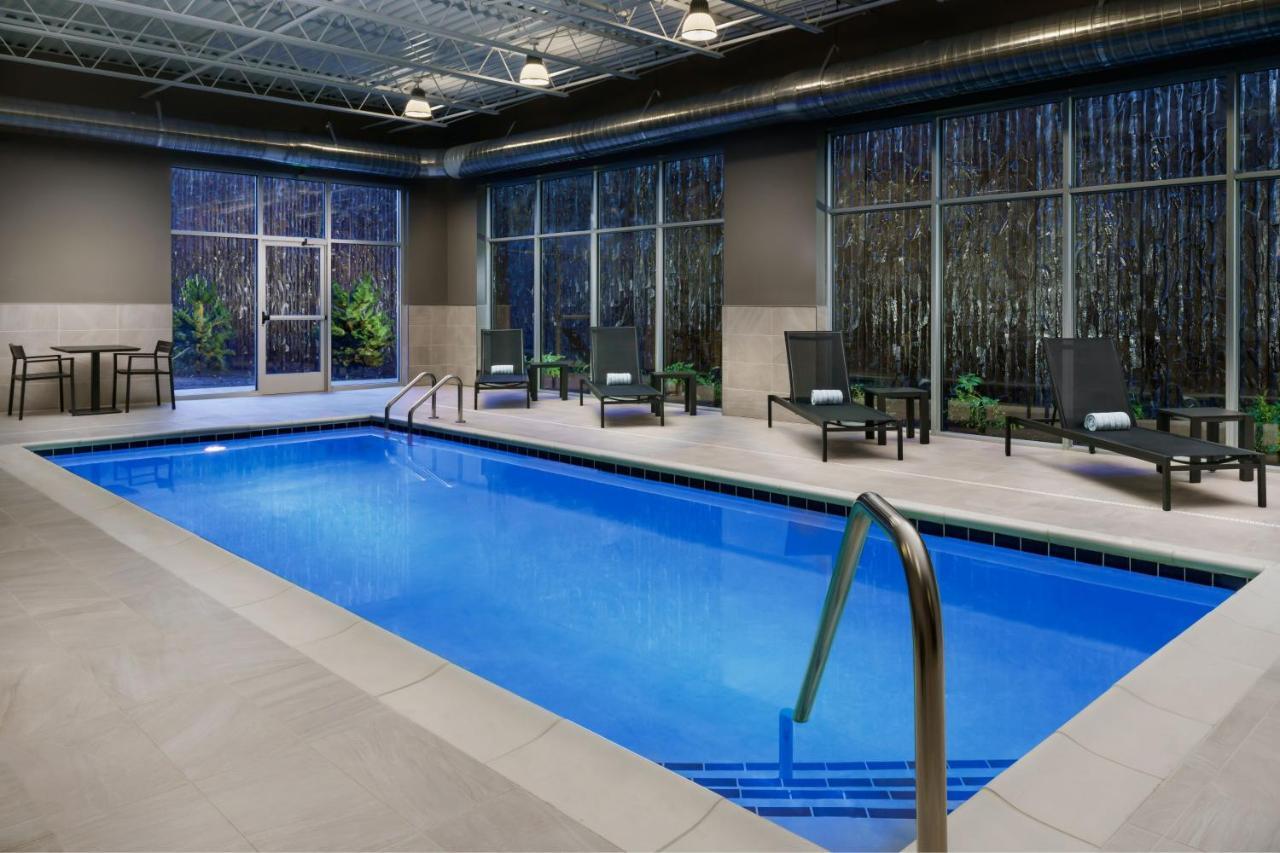 Hotel Ac By Marriott Portland